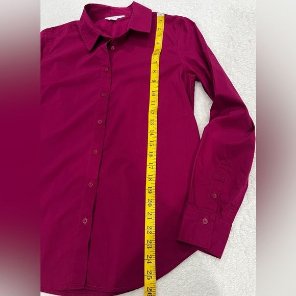 Women’s Time & True Burgundy Long Sleeve Button Down Shirt Size S (4-6) - Picture 3 of 8